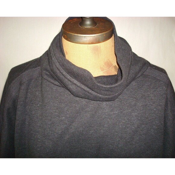 NWT New Womens M PrAna Cozy Up Poncho Charcoal Heather Dark Gray Pocket - Picture 7 of 10